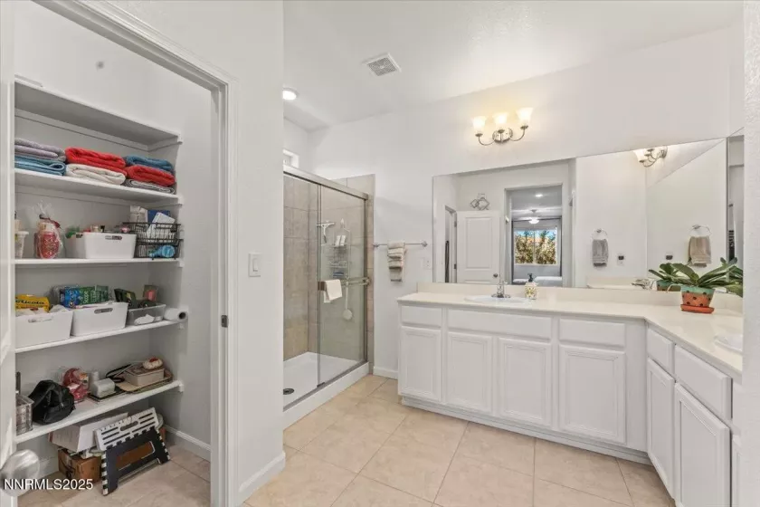 516 Beckwourth, Reno, Nevada 89506, 3 Bedrooms Bedrooms, ,2 BathroomsBathrooms,Residential,Residential,Beckwourth,250052607