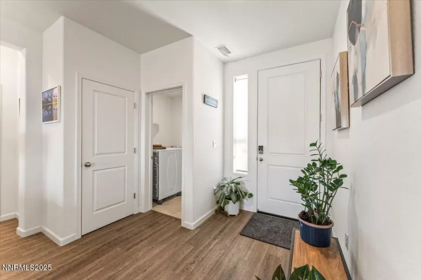 516 Beckwourth, Reno, Nevada 89506, 3 Bedrooms Bedrooms, ,2 BathroomsBathrooms,Residential,Residential,Beckwourth,250052607