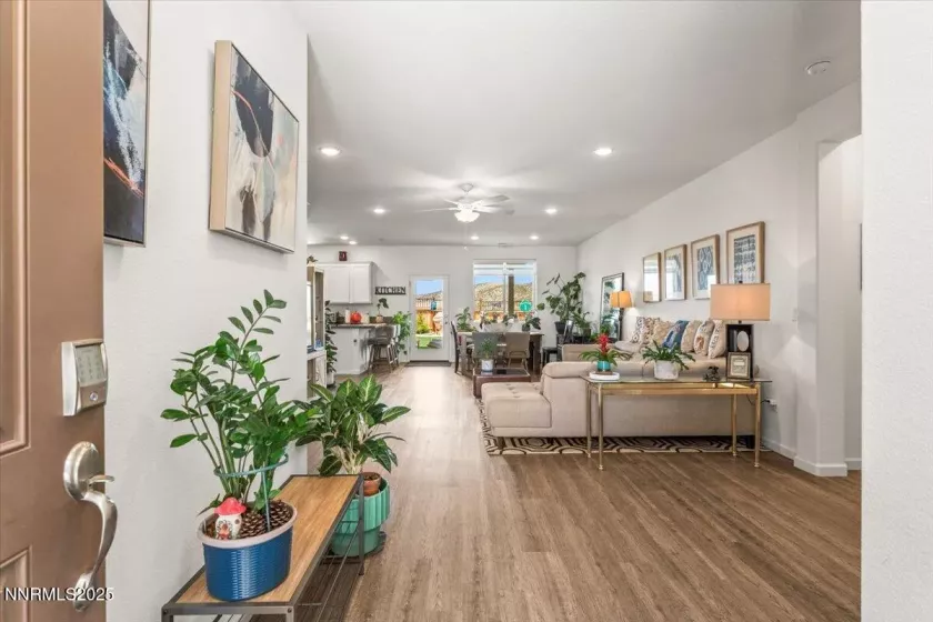 516 Beckwourth, Reno, Nevada 89506, 3 Bedrooms Bedrooms, ,2 BathroomsBathrooms,Residential,Residential,Beckwourth,250052607