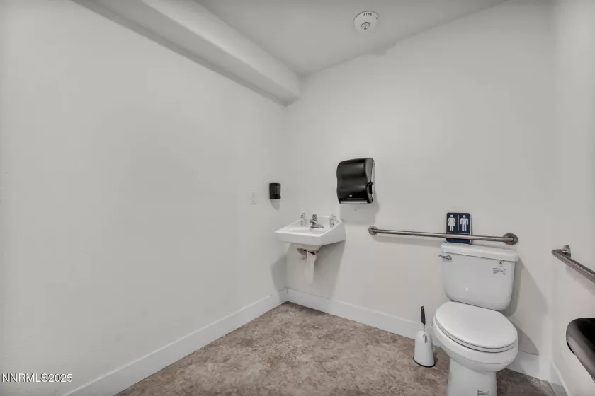 2 Brown, Dayton, Nevada 89403, ,Commercial Sale,Residential,Brown,250052608
