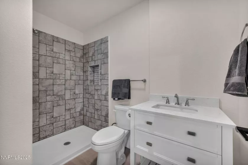 2 Brown, Dayton, Nevada 89403, ,Commercial Sale,Residential,Brown,250052608