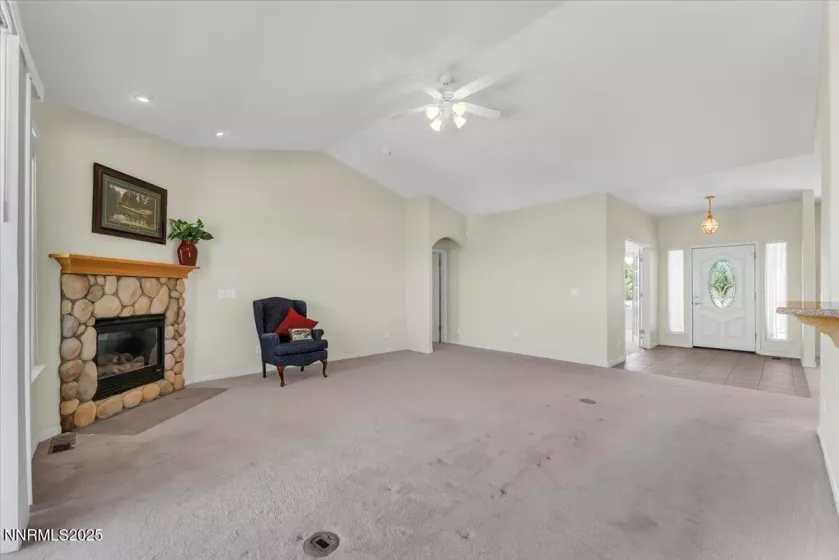 955 Lasso, Fernley, Nevada 89408, 3 Bedrooms Bedrooms, ,2 BathroomsBathrooms,Residential,Residential,Lasso,250052609