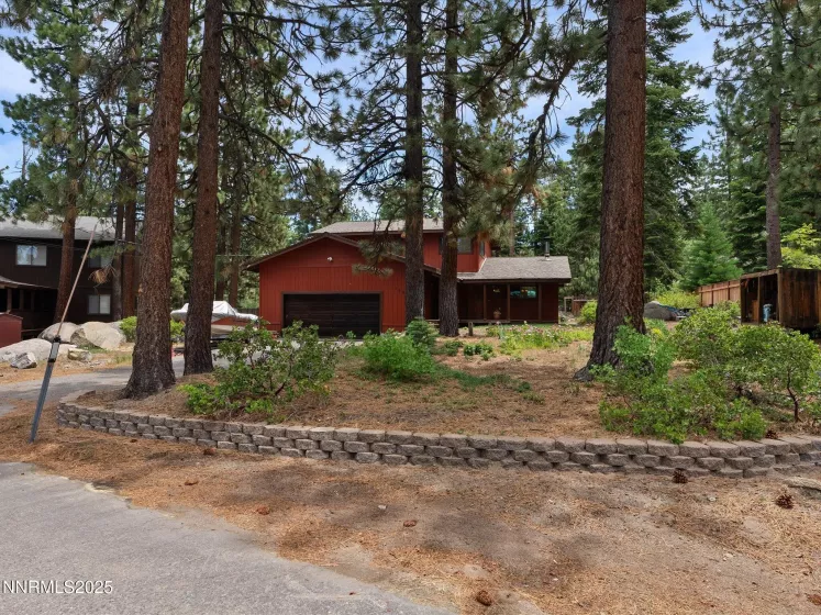 139 Rosewood, Stateline, Nevada 89449, 3 Bedrooms Bedrooms, ,2 BathroomsBathrooms,Residential,Residential,Rosewood,250052612