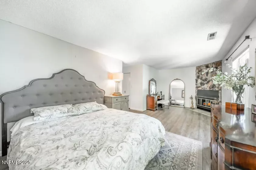 1419 Foster, Reno, Nevada 89509, 2 Bedrooms Bedrooms, ,3 BathroomsBathrooms,Residential,Residential,Foster,250052613