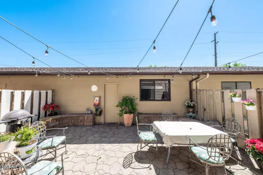 1419 Foster, Reno, Nevada 89509, 2 Bedrooms Bedrooms, ,3 BathroomsBathrooms,Residential,Residential,Foster,250052613