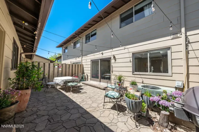 1419 Foster, Reno, Nevada 89509, 2 Bedrooms Bedrooms, ,3 BathroomsBathrooms,Residential,Residential,Foster,250052613