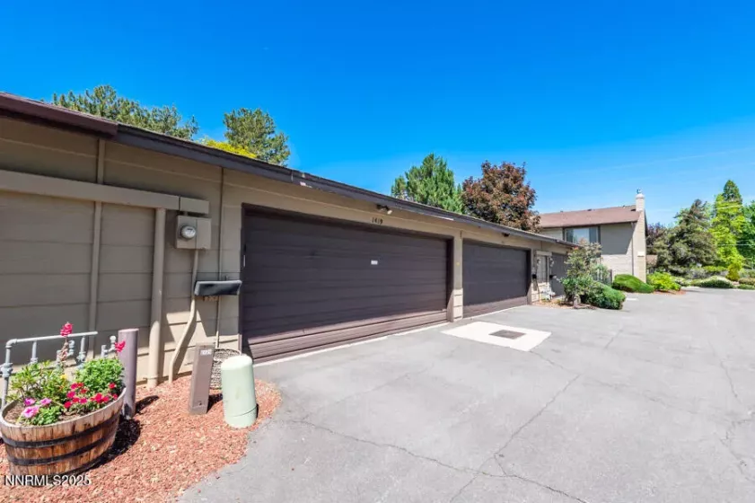 1419 Foster, Reno, Nevada 89509, 2 Bedrooms Bedrooms, ,3 BathroomsBathrooms,Residential,Residential,Foster,250052613