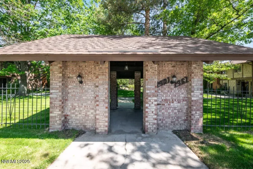 1419 Foster, Reno, Nevada 89509, 2 Bedrooms Bedrooms, ,3 BathroomsBathrooms,Residential,Residential,Foster,250052613