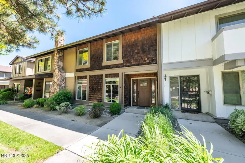 1419 Foster, Reno, Nevada 89509, 2 Bedrooms Bedrooms, ,3 BathroomsBathrooms,Residential,Residential,Foster,250052613