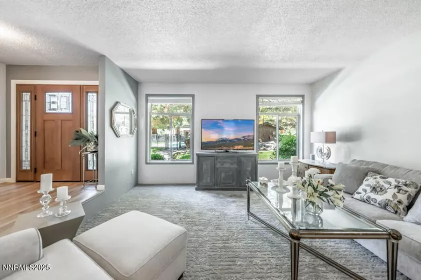 1419 Foster, Reno, Nevada 89509, 2 Bedrooms Bedrooms, ,3 BathroomsBathrooms,Residential,Residential,Foster,250052613
