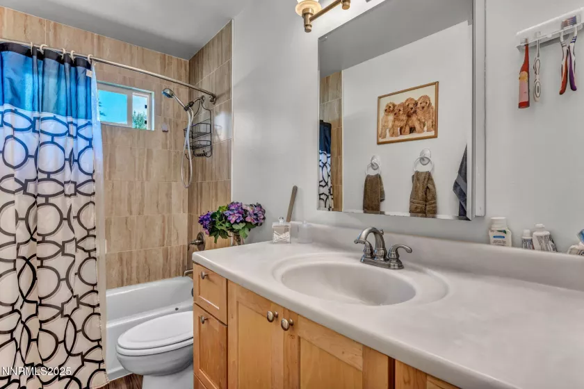 827 Robin, Incline Village, Nevada 89451, 3 Bedrooms Bedrooms, ,2 BathroomsBathrooms,Residential,Residential,Robin,250052615