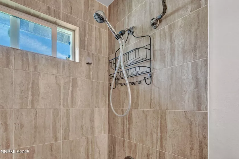 827 Robin, Incline Village, Nevada 89451, 3 Bedrooms Bedrooms, ,2 BathroomsBathrooms,Residential,Residential,Robin,250052615