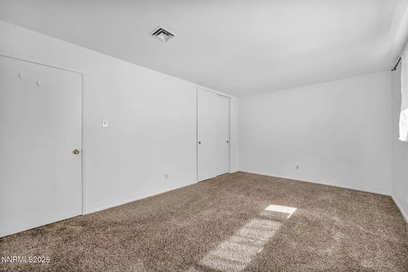 827 Robin, Incline Village, Nevada 89451, 3 Bedrooms Bedrooms, ,2 BathroomsBathrooms,Residential,Residential,Robin,250052615