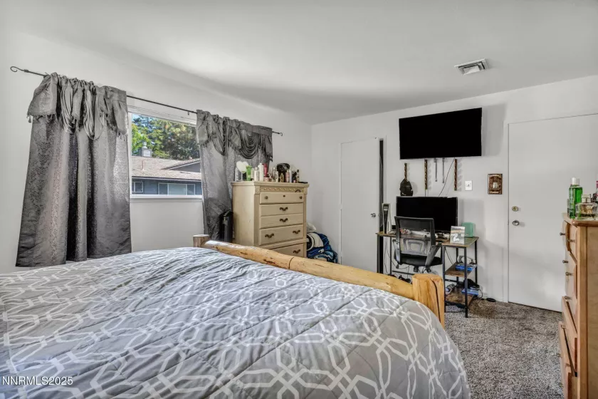 827 Robin, Incline Village, Nevada 89451, 3 Bedrooms Bedrooms, ,2 BathroomsBathrooms,Residential,Residential,Robin,250052615