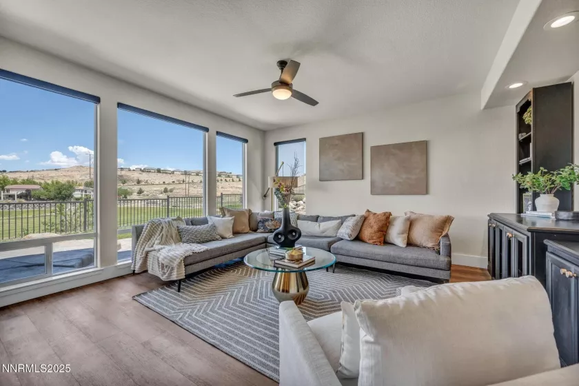 2597 Tuscan, Sparks, Nevada 89434, 5 Bedrooms Bedrooms, ,4 BathroomsBathrooms,Residential,Residential,Tuscan,250052616