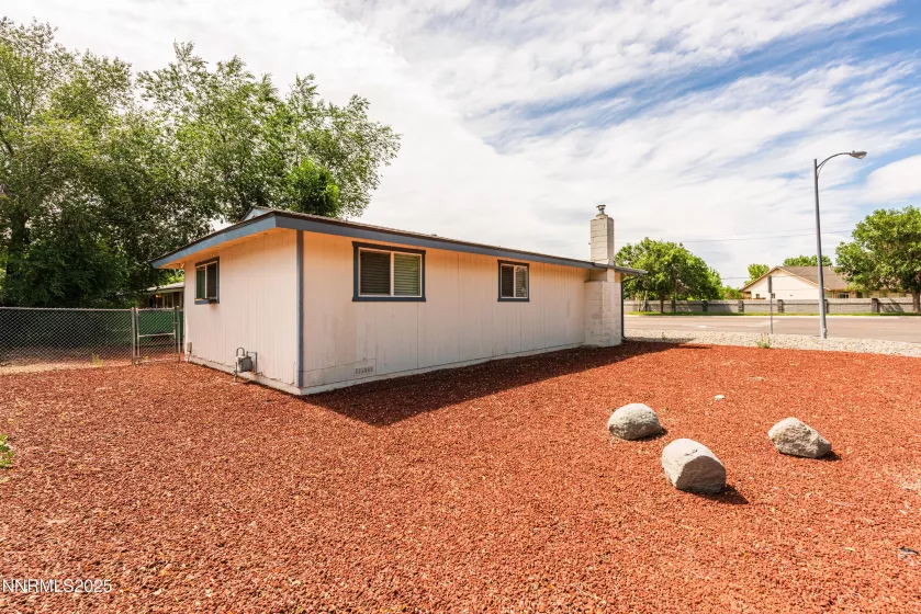 1399 Waterloo, Gardnerville, Nevada 89410, 2 Bedrooms Bedrooms, ,2 BathroomsBathrooms,Residential,Residential,Waterloo,250052617