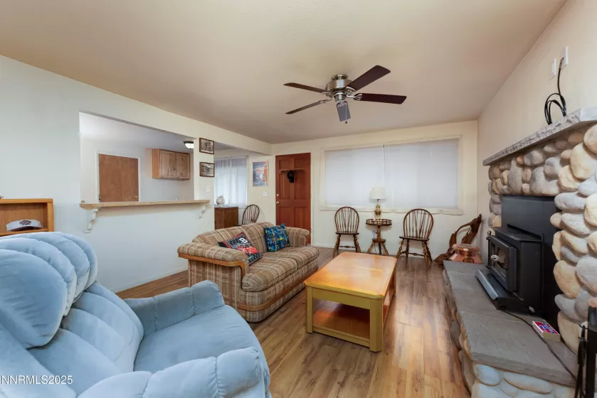 1399 Waterloo, Gardnerville, Nevada 89410, 2 Bedrooms Bedrooms, ,2 BathroomsBathrooms,Residential,Residential,Waterloo,250052617