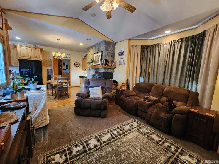 271 Greencrest, Spring Creek, Nevada 89815, 3 Bedrooms Bedrooms, ,3 BathroomsBathrooms,Residential,Residential,Greencrest,250000434