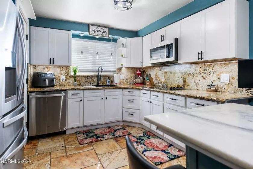 1325 Lompa, Carson City, Nevada 89701, 2 Bedrooms Bedrooms, ,3 BathroomsBathrooms,Residential,Residential,Lompa,250052618