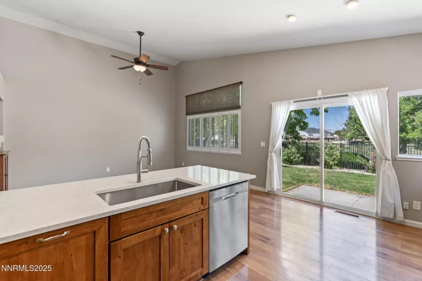 2915 Fairwood, Reno, Nevada 89502, 4 Bedrooms Bedrooms, ,3 BathroomsBathrooms,Residential,Residential,Fairwood,250052620