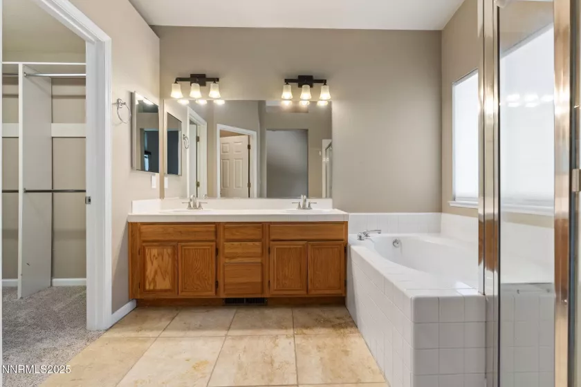 2915 Fairwood, Reno, Nevada 89502, 4 Bedrooms Bedrooms, ,3 BathroomsBathrooms,Residential,Residential,Fairwood,250052620