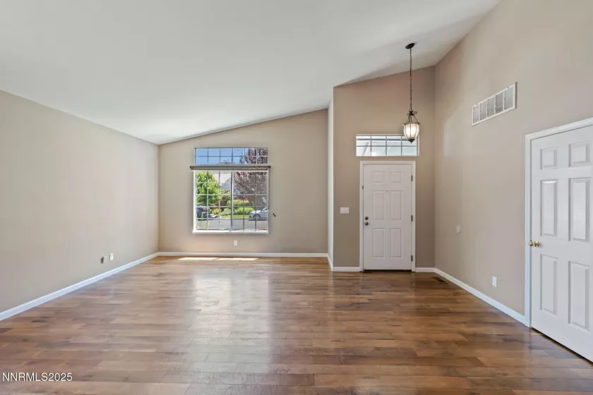 2915 Fairwood, Reno, Nevada 89502, 4 Bedrooms Bedrooms, ,3 BathroomsBathrooms,Residential,Residential,Fairwood,250052620