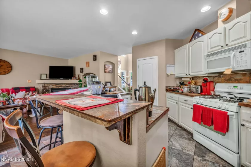 2971 Fox Trail, Reno, Nevada 89523, 3 Bedrooms Bedrooms, ,3 BathroomsBathrooms,Residential,Residential,Fox Trail,250052621