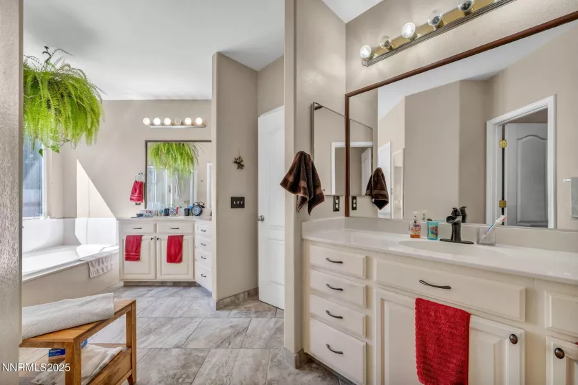 2971 Fox Trail, Reno, Nevada 89523, 3 Bedrooms Bedrooms, ,3 BathroomsBathrooms,Residential,Residential,Fox Trail,250052621
