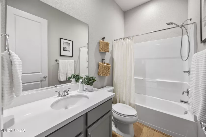 7873 Hoback, Sparks, Nevada 89436, 3 Bedrooms Bedrooms, ,3 BathroomsBathrooms,Residential,Residential,Hoback,250052624