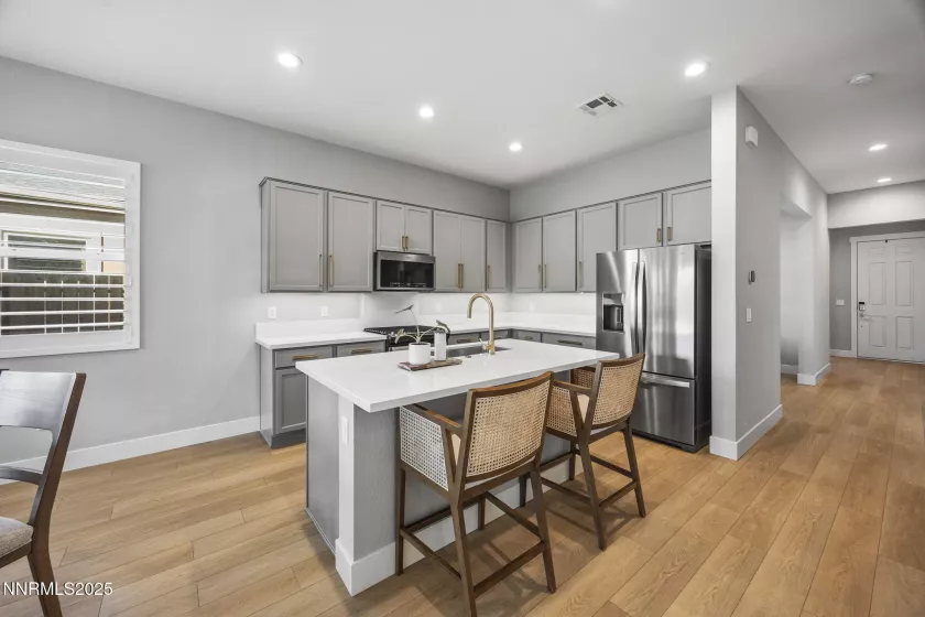 7873 Hoback, Sparks, Nevada 89436, 3 Bedrooms Bedrooms, ,3 BathroomsBathrooms,Residential,Residential,Hoback,250052624