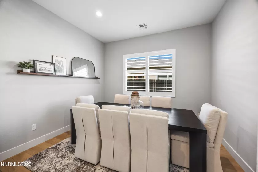 7873 Hoback, Sparks, Nevada 89436, 3 Bedrooms Bedrooms, ,3 BathroomsBathrooms,Residential,Residential,Hoback,250052624