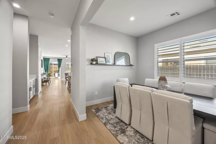 7873 Hoback, Sparks, Nevada 89436, 3 Bedrooms Bedrooms, ,3 BathroomsBathrooms,Residential,Residential,Hoback,250052624