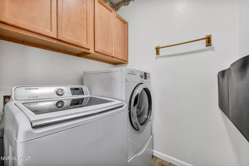 365 Orrcrest, Reno, Nevada 89506, 3 Bedrooms Bedrooms, ,2 BathroomsBathrooms,Residential,Residential,Orrcrest,250052628