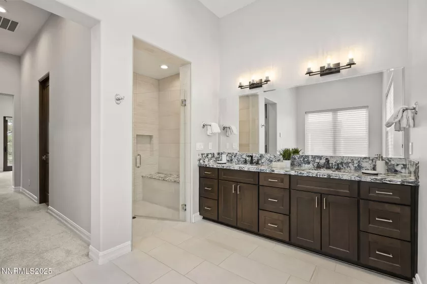 5072 Bordeaux, Reno, Nevada 89511, 5 Bedrooms Bedrooms, ,6 BathroomsBathrooms,Residential,Residential,Bordeaux,250052630