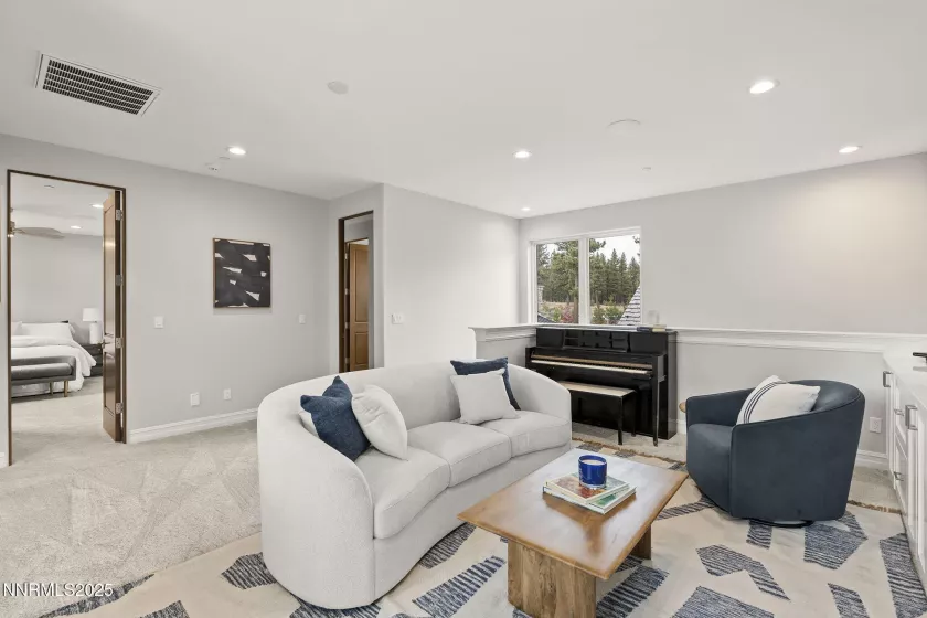 5072 Bordeaux, Reno, Nevada 89511, 5 Bedrooms Bedrooms, ,6 BathroomsBathrooms,Residential,Residential,Bordeaux,250052630