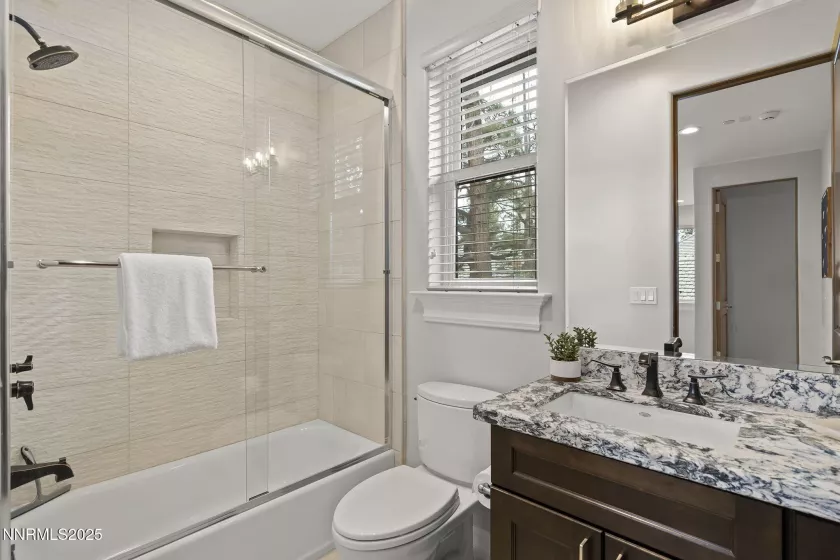 5072 Bordeaux, Reno, Nevada 89511, 5 Bedrooms Bedrooms, ,6 BathroomsBathrooms,Residential,Residential,Bordeaux,250052630
