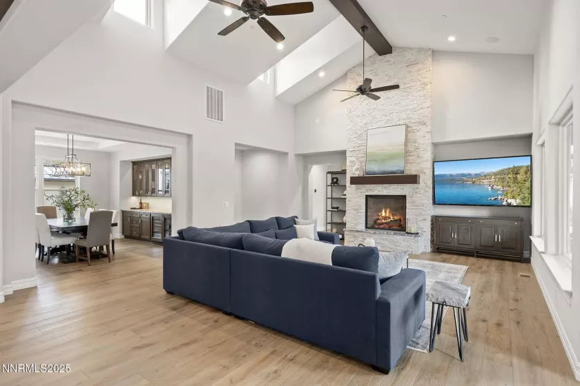 5072 Bordeaux, Reno, Nevada 89511, 5 Bedrooms Bedrooms, ,6 BathroomsBathrooms,Residential,Residential,Bordeaux,250052630