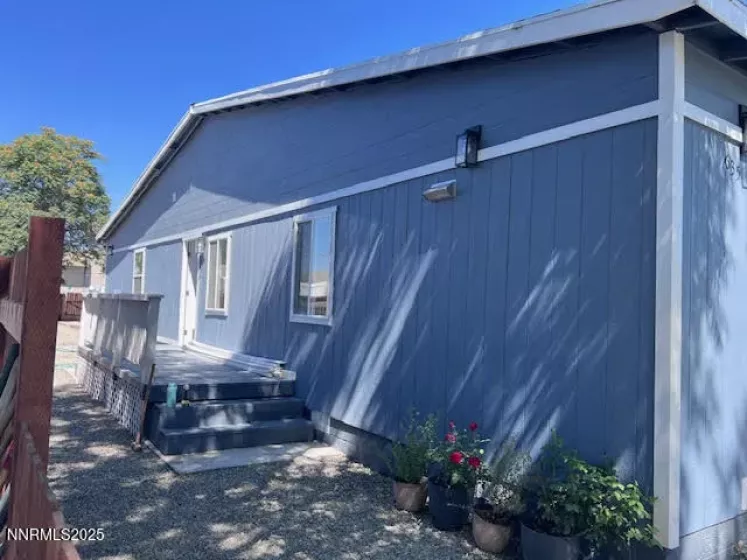 635 Grinnel, Lovelock, Nevada 89419, 3 Bedrooms Bedrooms, ,2 BathroomsBathrooms,Residential,Residential,Grinnel,250052632
