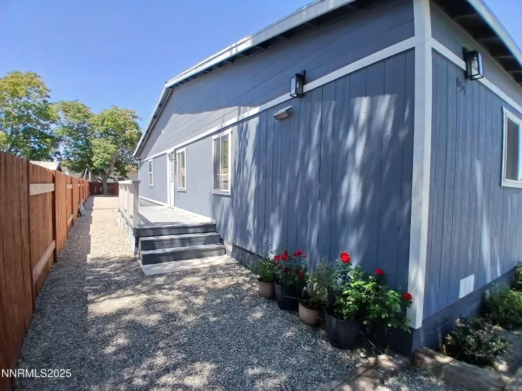 635 Grinnel, Lovelock, Nevada 89419, 3 Bedrooms Bedrooms, ,2 BathroomsBathrooms,Residential,Residential,Grinnel,250052632
