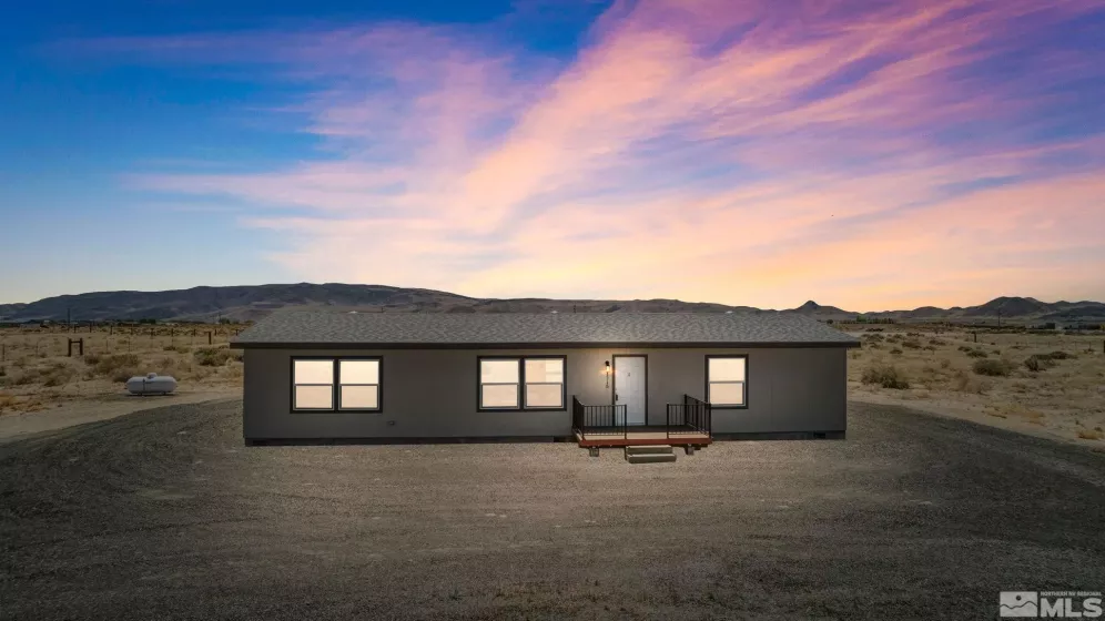 1715 10th, Silver Springs, Nevada 89429, 3 Bedrooms Bedrooms, ,2 BathroomsBathrooms,Residential,Residential,10th,240000729