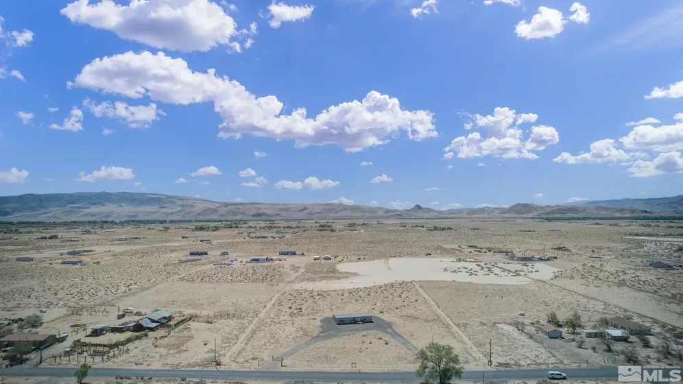 1715 10th, Silver Springs, Nevada 89429, 3 Bedrooms Bedrooms, ,2 BathroomsBathrooms,Residential,Residential,10th,240000729