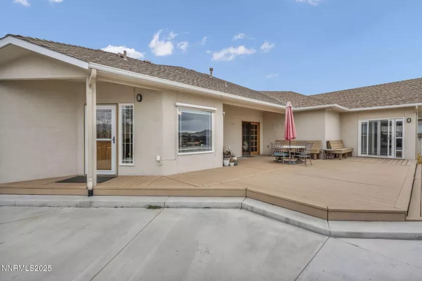 421 Silver Star, Yerington, Nevada 89447, 4 Bedrooms Bedrooms, ,3 BathroomsBathrooms,Residential,Residential,Silver Star,250052634