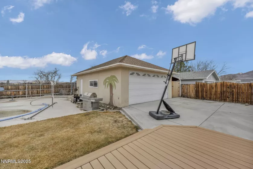 421 Silver Star, Yerington, Nevada 89447, 4 Bedrooms Bedrooms, ,3 BathroomsBathrooms,Residential,Residential,Silver Star,250052634