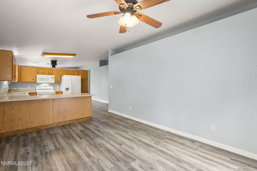 17832 Bear River, Reno, Nevada 89508, 3 Bedrooms Bedrooms, ,2 BathroomsBathrooms,Residential,Residential,Bear River,250052642