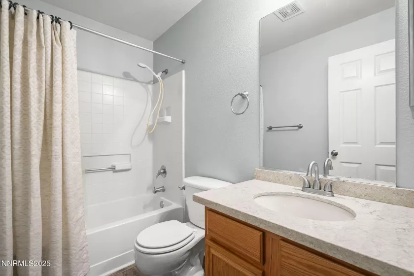 17832 Bear River, Reno, Nevada 89508, 3 Bedrooms Bedrooms, ,2 BathroomsBathrooms,Residential,Residential,Bear River,250052642