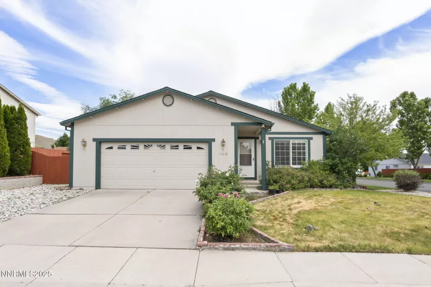 17832 Bear River, Reno, Nevada 89508, 3 Bedrooms Bedrooms, ,2 BathroomsBathrooms,Residential,Residential,Bear River,250052642