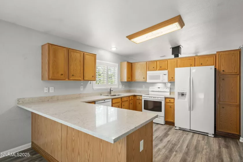 17832 Bear River, Reno, Nevada 89508, 3 Bedrooms Bedrooms, ,2 BathroomsBathrooms,Residential,Residential,Bear River,250052642