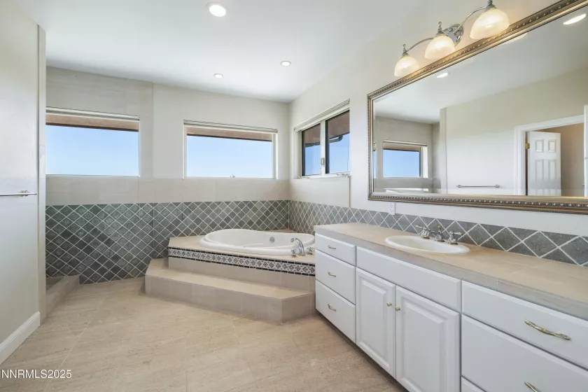 10122 Indian Ridge, Reno, Nevada 89511, 4 Bedrooms Bedrooms, ,3 BathroomsBathrooms,Residential,Residential,Indian Ridge,250052641