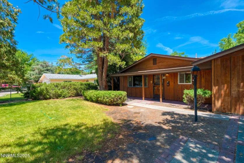 908 Robinson, Carson City, Nevada 89701, 4 Bedrooms Bedrooms, ,3 BathroomsBathrooms,Residential,Residential,Robinson,250052649
