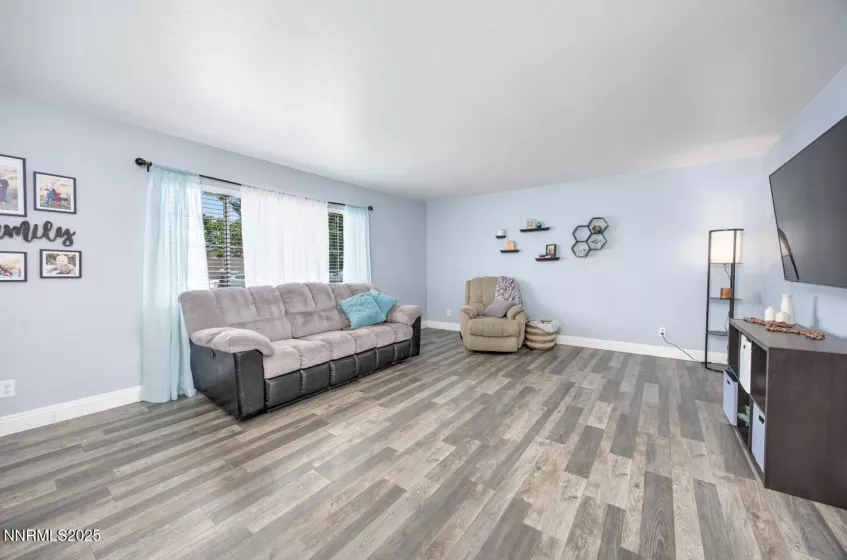 1866 Albert, Fallon, Nevada 89406, 3 Bedrooms Bedrooms, ,2 BathroomsBathrooms,Residential,Residential,Albert,250052678
